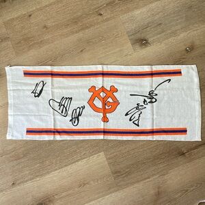 Vintage New York Giants Sign White Towel 
New Without Tag